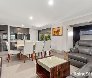 Luxury, Comfort & Sustainable Living in Prime Aveley Location - Photo 2