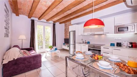 2-bedroom apartment for rent in Sant Antoni - Photo 2