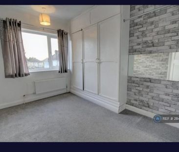 3 bedroom semi-detached house to rent - Photo 2