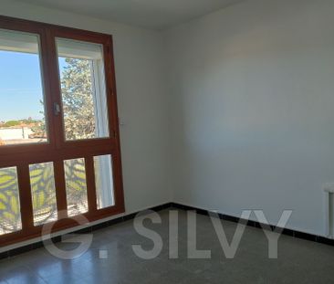Location Appartement 4 pièces 64m² ORANGE 84100 - Photo 4