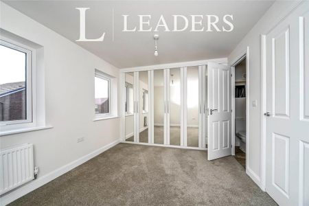 3 bedroom terraced house to rent - Photo 3