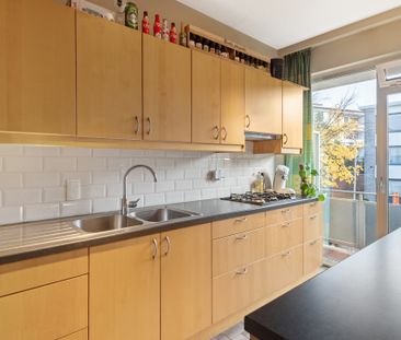 Instapklaar 2-slaapkamerappartement met zonnig terras - Photo 2