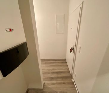 Frisch für Sie renoviert! 3-Zimmer-EG-Wohnung mit Tageslichtbad! - Photo 4