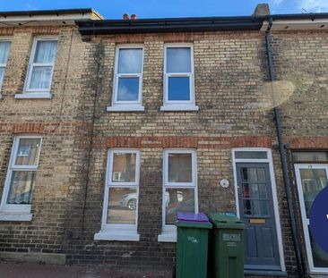 2 bedroom terraced house to rent - Photo 2