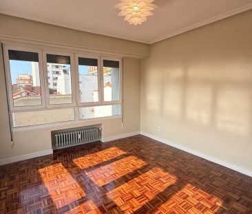 Piso de alquiler en Calle Covadonga, 19, Barrio del Centro - Photo 3