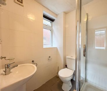 2 bed apartment to rent in The Blundells, Goodway House The Blundel... - Photo 6