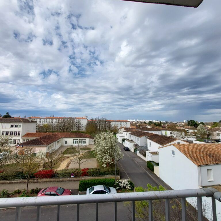 LOCATION APPARTEMENT T3 BIS, POITIERS, trois-cités - Photo 1