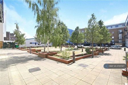 2 bedroom flat to rent - Photo 2