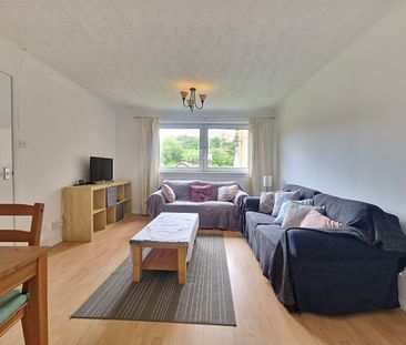 Grandtully Drive, 2/1 Glasgow, G12 0DS - Photo 2