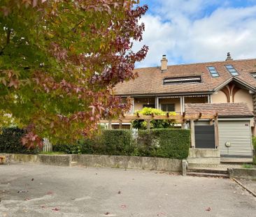 Superbe duplex rénové de 4,5 pièces dans un cadre calme et verdoyant - Foto 6