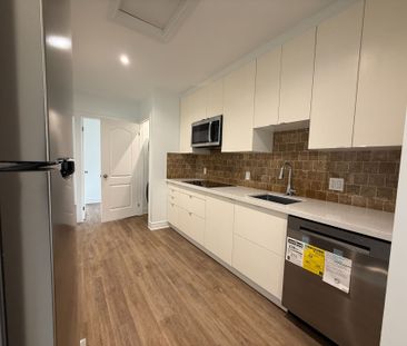 For Lease - 220 Millard Avenue Unit# 2 (Back), Newmarket, Ontario - Photo 4