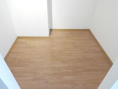 8m² Balkon!!! 5.OG!!! U6 Nähe! Ruhige 2-Zimmer Wohnung zum Innenhof - Foto 2