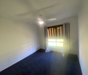 Spacious 3-Bedroom Home with Room to Entertain - Photo 4