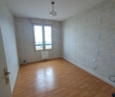 Location Appartement 3 pièces 71m² - Photo 2
