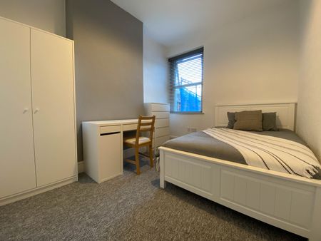 Whitchurch Road, Heath - Photo 5