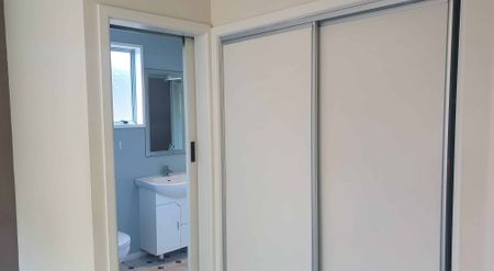 ALL EYES ON IDRIS! - Photo 4