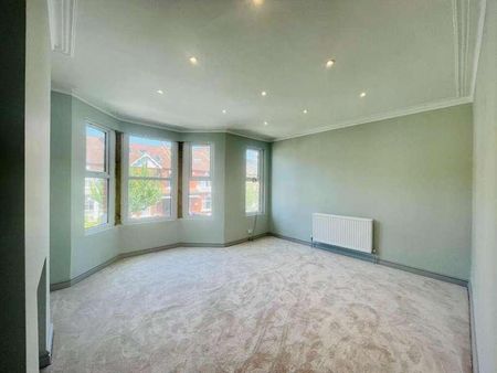 Drayton Avenue, West Ealing, W13 - Photo 2