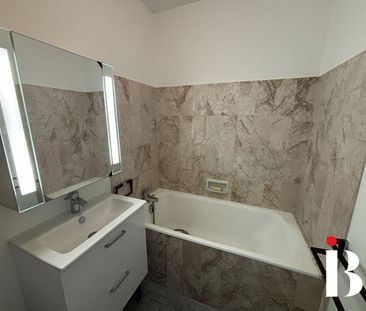 Location Appartement 1 pièce 24m² NANTES 44000 - Photo 4