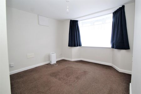 Totteridge Road, High Wycombe - Photo 4