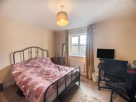 2 bedroom semi-detached house to rent - Photo 3