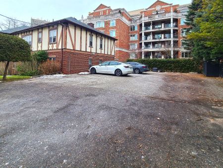 For Lease - 65 Old Mill Road Unit# 6, Toronto, Ontario - Photo 5