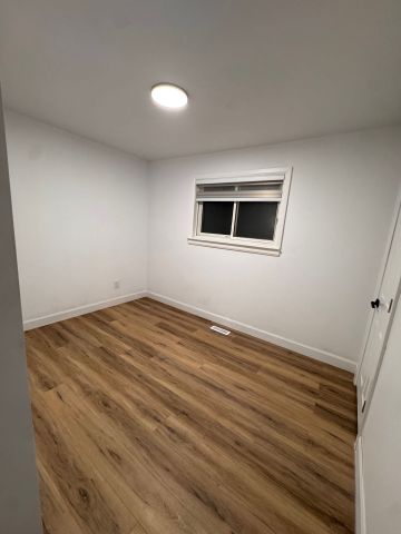 For Lease - 959 Mohawk Road Unit# Main, Hamilton, Ontario - Photo 4