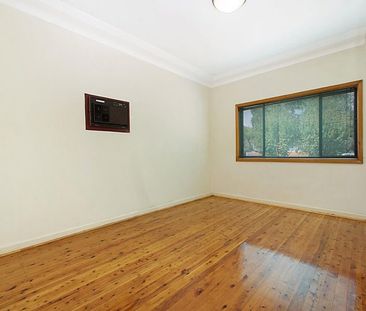 9 Iona Street, Blacktown NSW 2148 - House For Rent | Domain - Photo 2