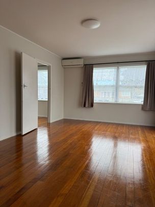 3-Bedroom Family Home for Rent – 104 Cargill Street, Papakura - Photo 1