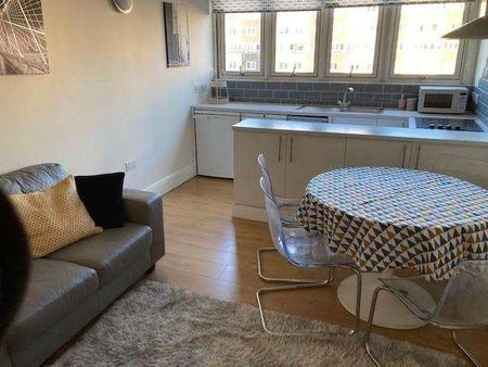 Youngs Court, Charlotte Despard Avenue, London, SW11 - Photo 5