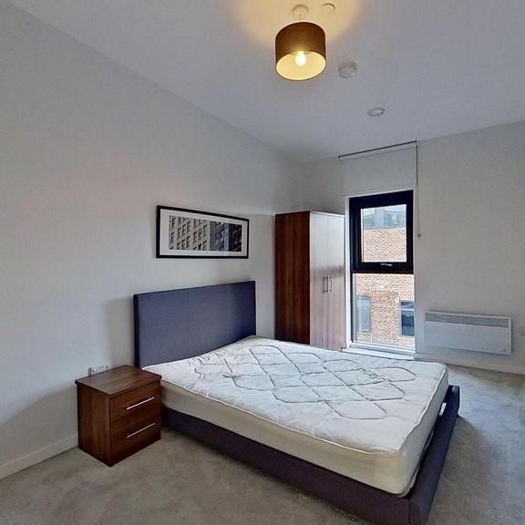 3 bedroom flat to rent - Photo 1