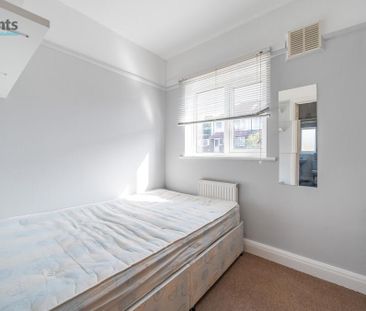 4 bedroom terraced house to rent - Photo 1