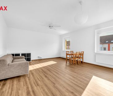 Pronájem bytu 2+kk v osobním vlastnictví 60 m², Milovice - Photo 1