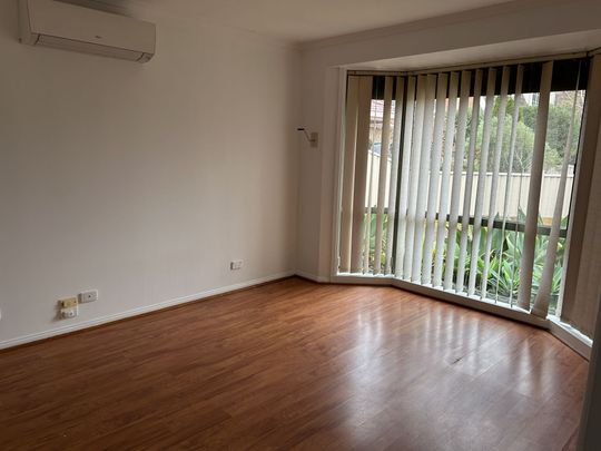 Spacious Family Home in a Quiet Court Location - Photo 1