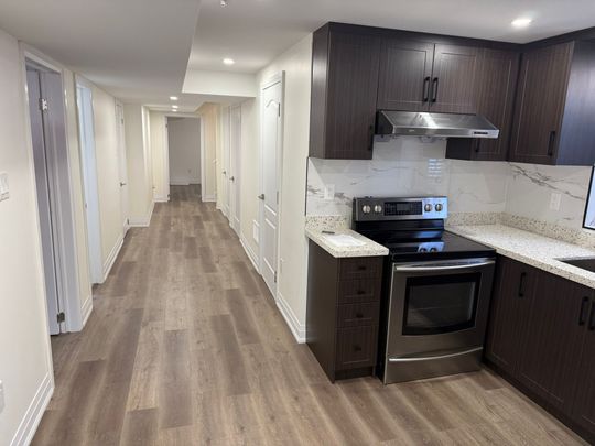 For Lease - 2111 Wilson Street, Innisfil, Ontario - Photo 1