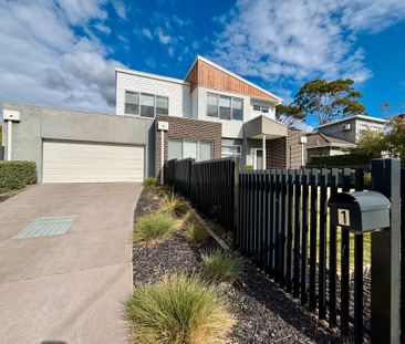 FULLY FURNISHED: Jump Into James Street - Photo 6
