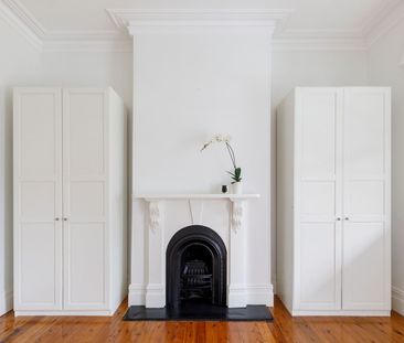 Perfectly Presented and Positioned Paddo Terrace - Photo 2