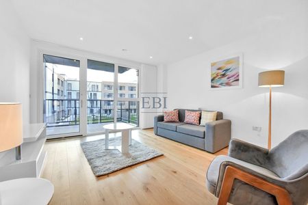 4 Aurora Point, Plough Way, SE16 7FQ - Photo 3