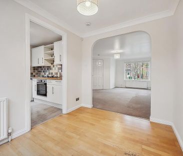 3 bedroom semi-detached house to rent - Photo 2