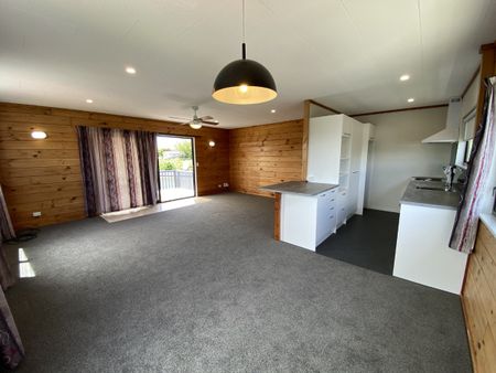 Home plus Granny Flat Stanmore Bay - Photo 2