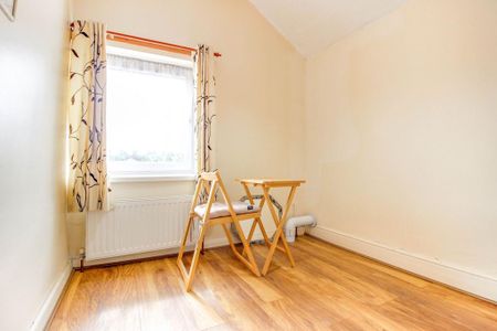 3 bedroom terraced house to rent - Photo 4