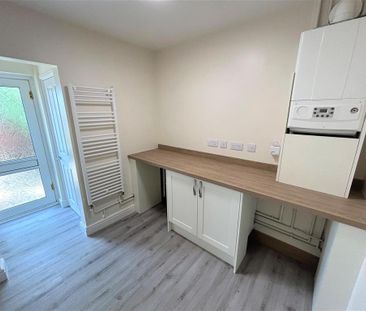 3 bedroom detached house to rent - Photo 5