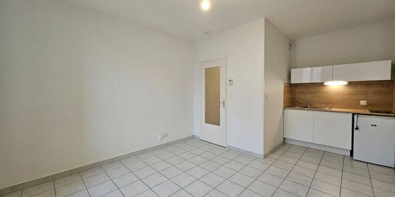 Location appartement 2 pièces 37.89 m² à Bourg-en-Bresse (01000) CENTRE VILLE - Photo 3