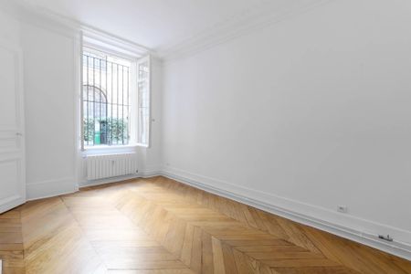 Rental Apartment Paris 8th - Photo 4
