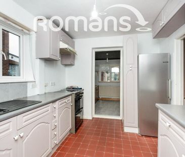 3 bedroom semi-detached house to rent - Photo 2