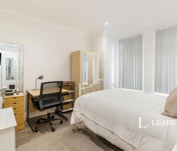 5 bedroom terraced house to rent - Photo 1