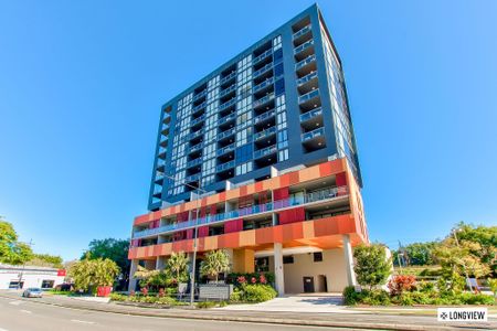 Perfectly Positioned, Apartment in the Heart of Toowong! - Photo 2