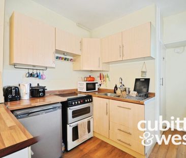 3 bedroom terraced house to rent - Photo 6