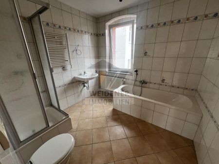 Schöne 2,5 Raum Maisonette-Whg. mit EBK, Balkon, Wanne und Dusche in Gera-Debschwitz! - Photo 3