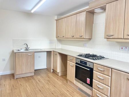 3 bedroom terraced house to rent - Photo 5