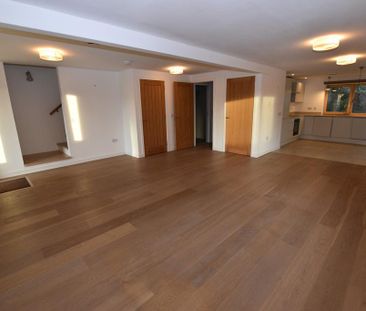 2 bedroom detached house to rent - Photo 4